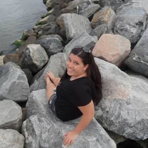 Meet your Posher, Monica